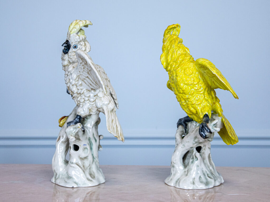 Вінтажні порцелянові папуги