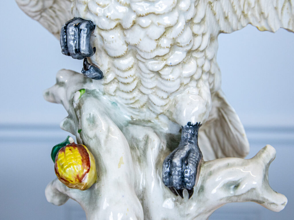 Вінтажні порцелянові папуги