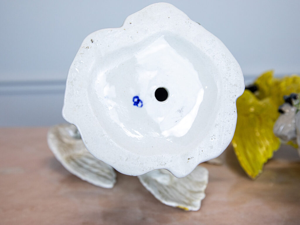 Вінтажні порцелянові папуги