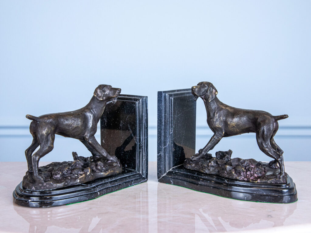 Антикварні обмежувачі для книг (букенди) «Мисливські собаки», É.Drouot