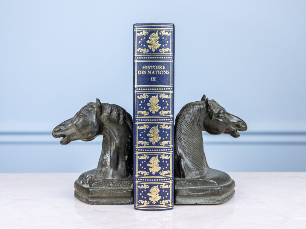 Антикварні обмежувачі для книг (букенди) з головами коней
