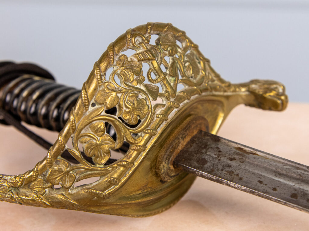 Антикварна шабля французького офіцера морського флоту