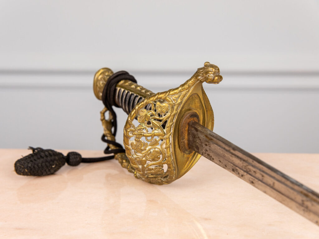 Антикварна шабля французького офіцера морського флоту