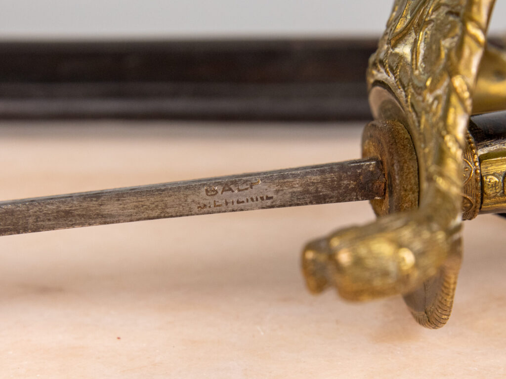 Антикварна шабля французького офіцера морського флоту