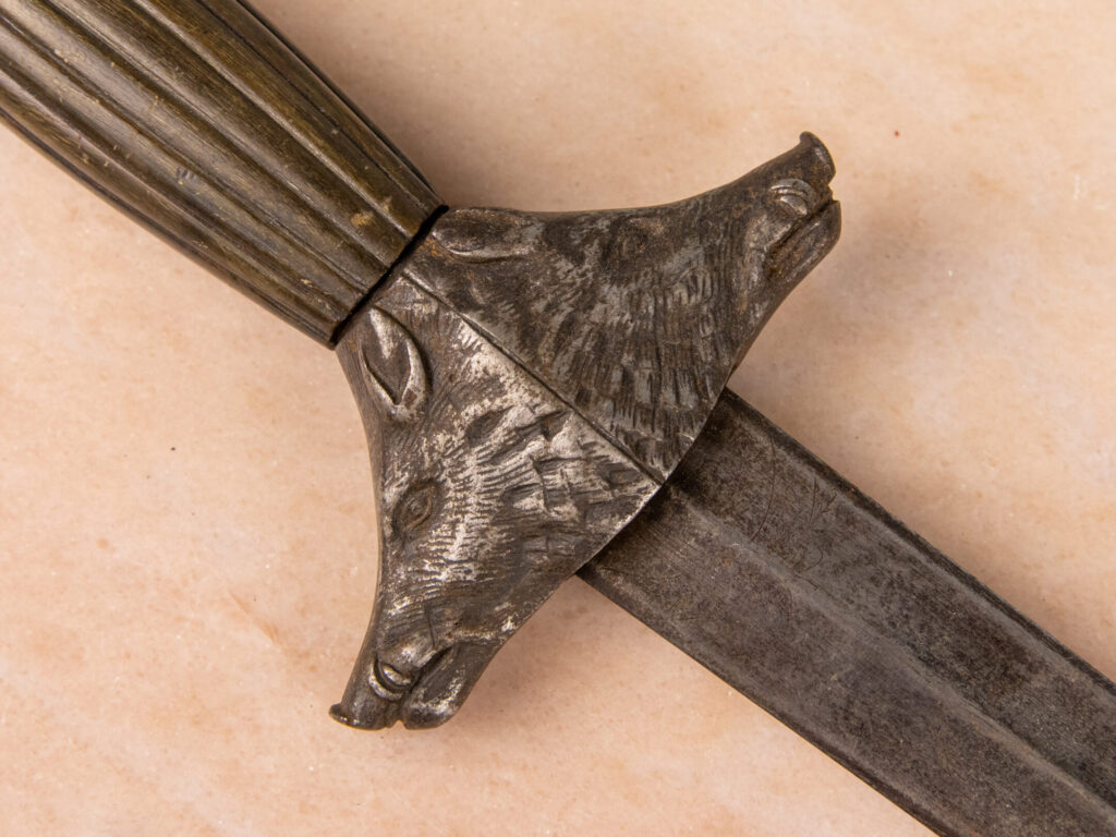 Мисливський меч