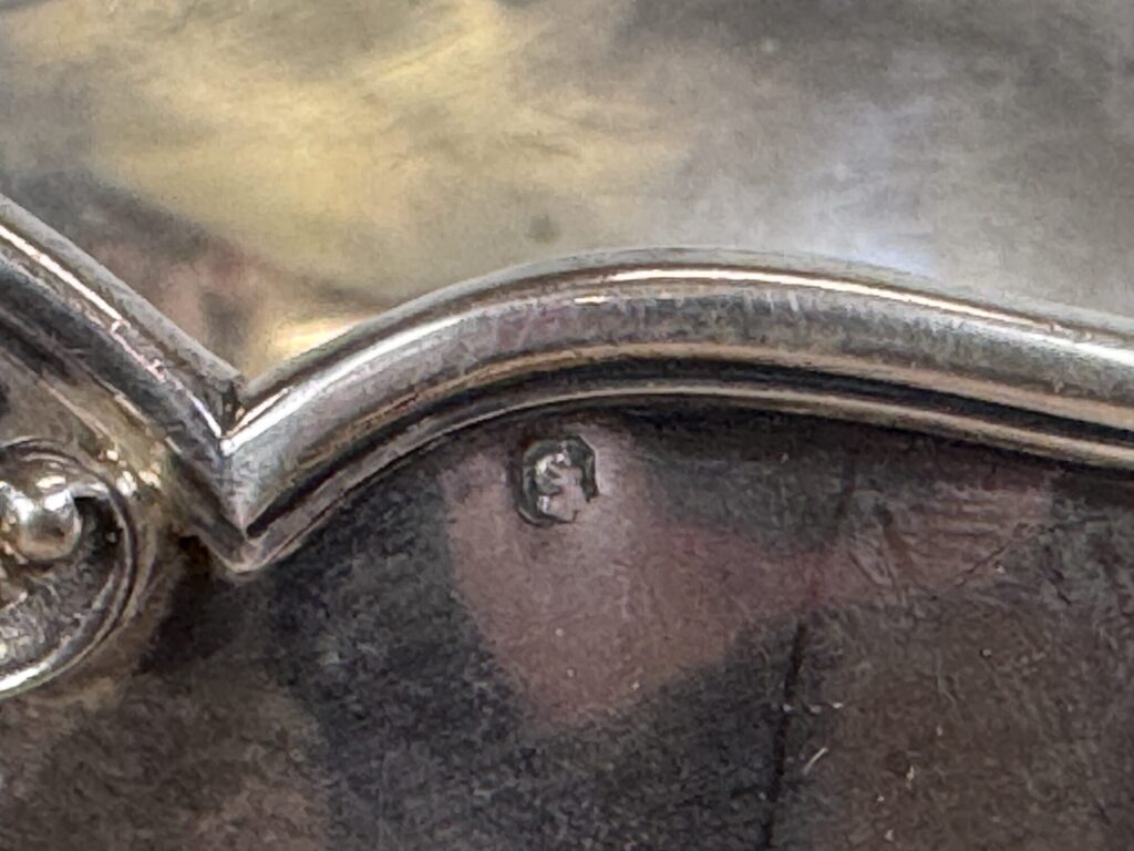 IMG_7311 Антикварна срібна соусниця в стилі Людовика XV