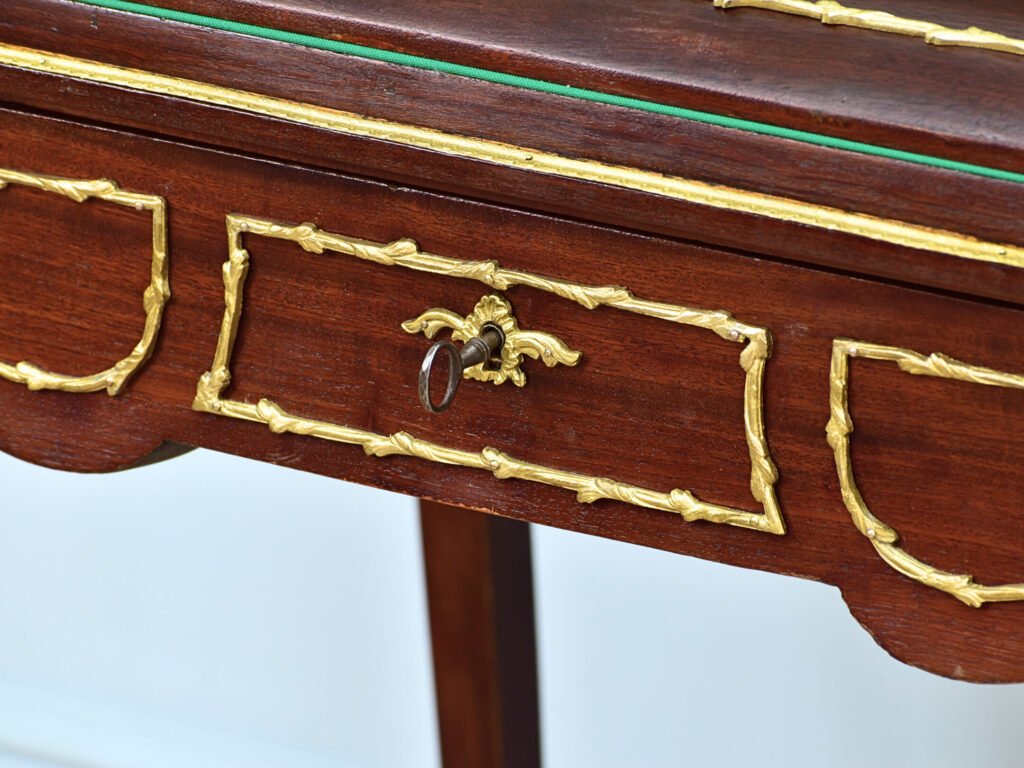 IMG_7849 Антикварний стіл-секретер Vernis Martin