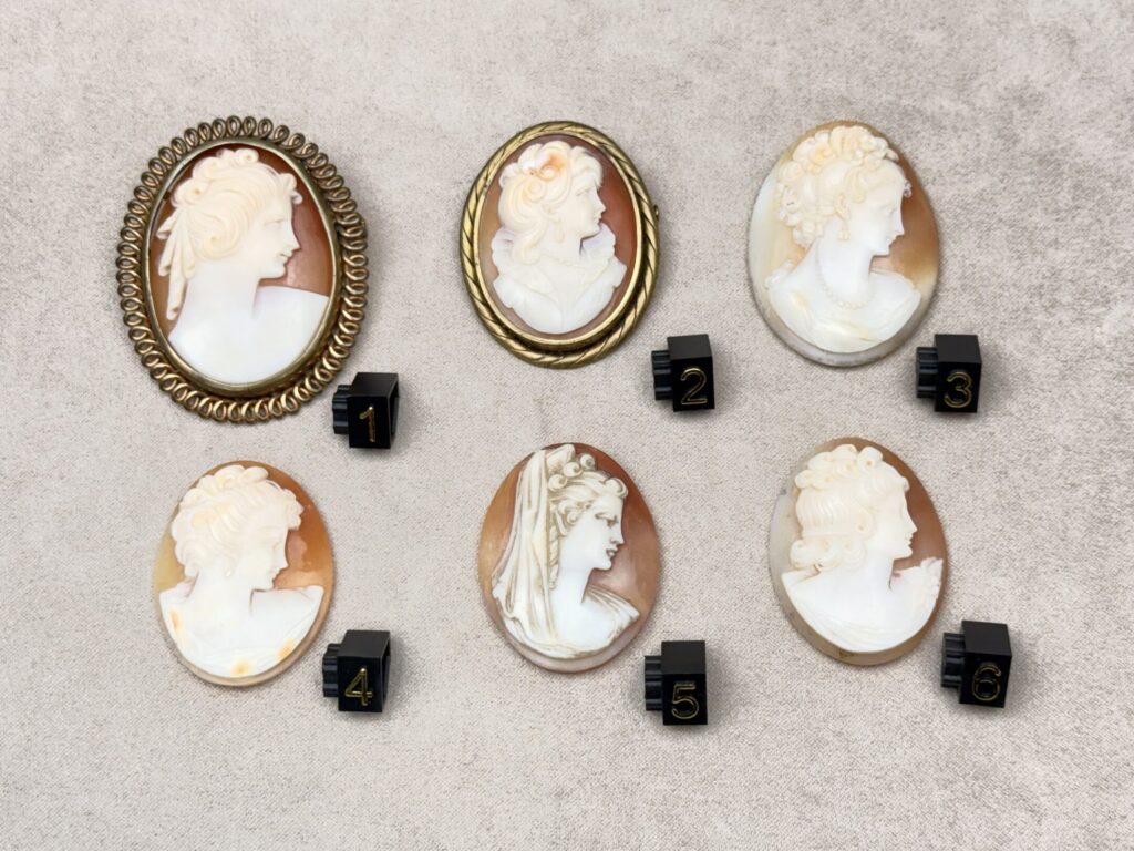 IMG_8009 Антикварні брошки-камеї