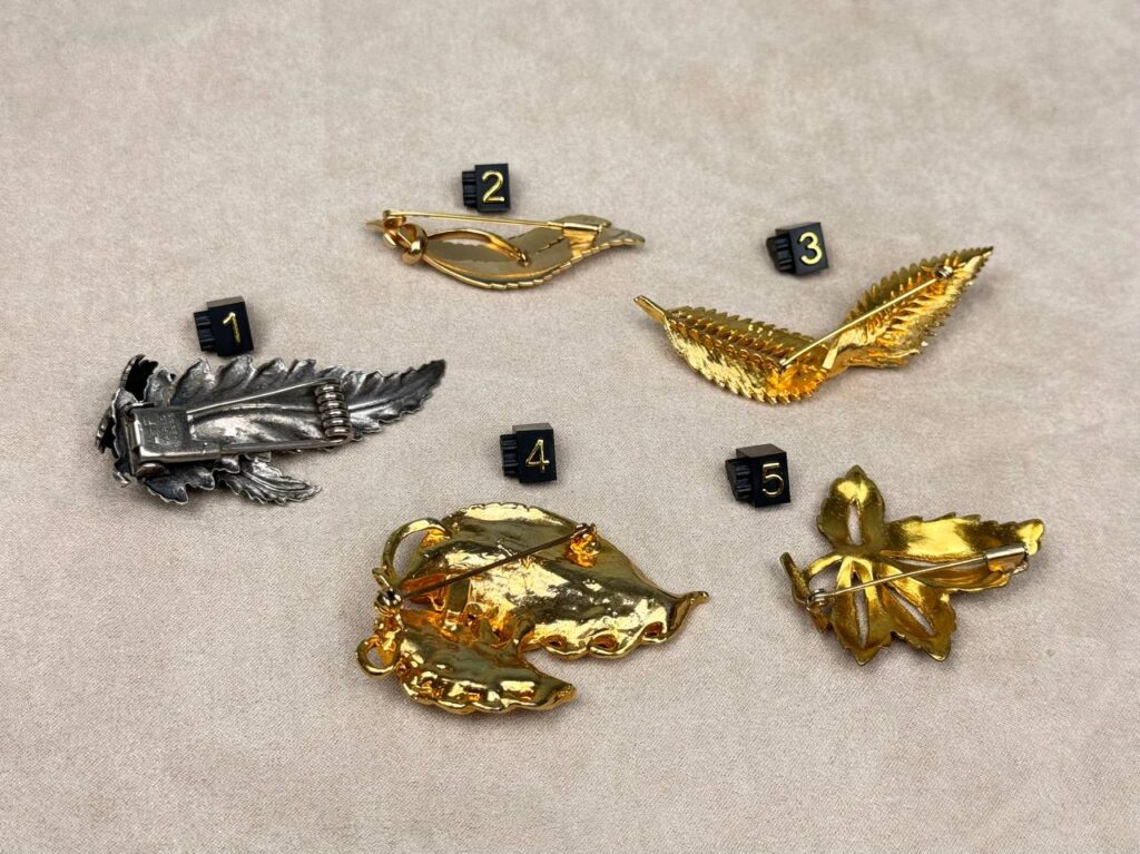 photo_2026-01-23_19-48-41 Винтажные броши
