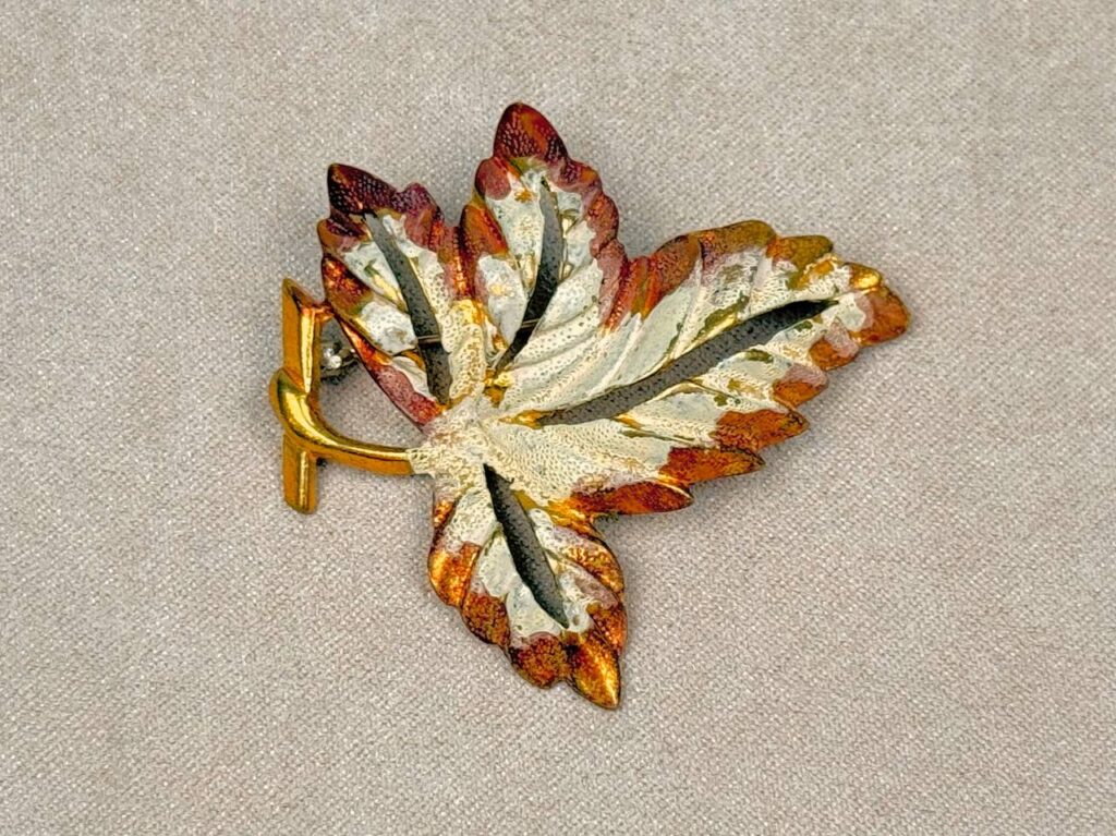 photo_2026-01-23_19-50-21 Винтажные броши