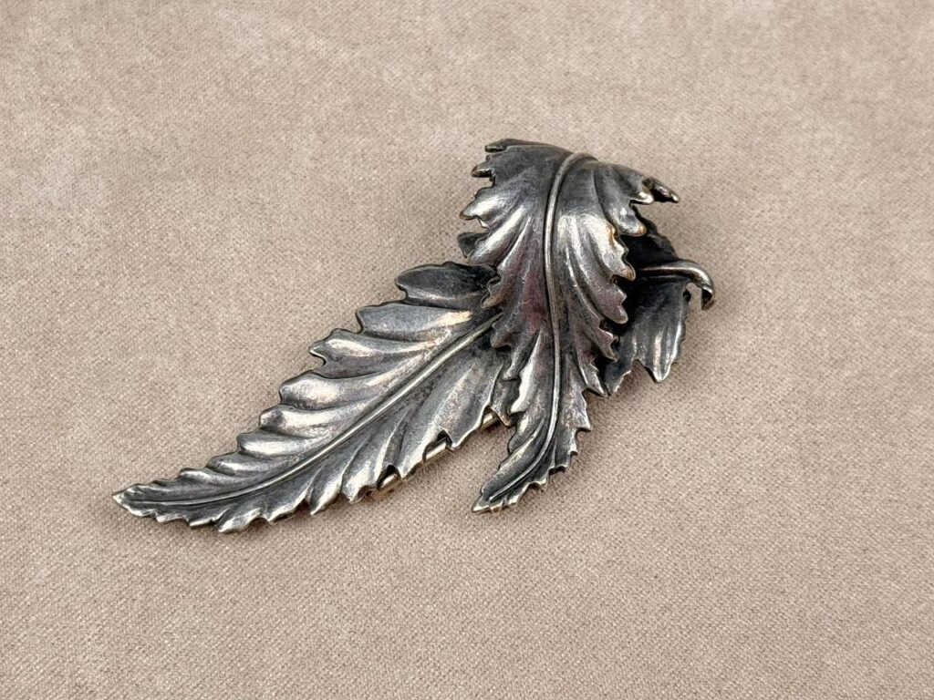 photo_2026-01-23_19-50-27 Винтажные броши