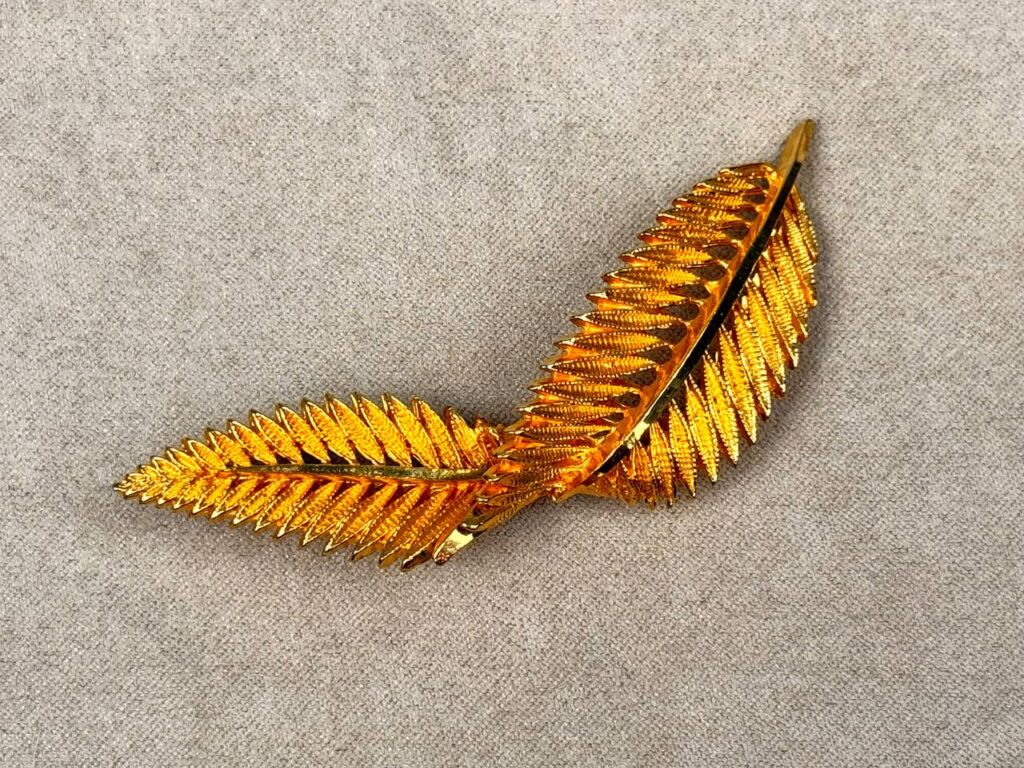 photo_2026-01-23_19-50-36 Винтажные броши