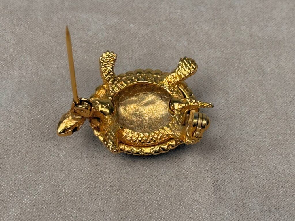 photo_2026-01-24_17-55-24 Винтажные броши