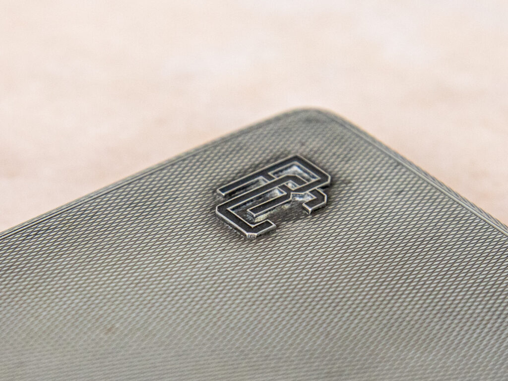 Антикварний срібний портсигар