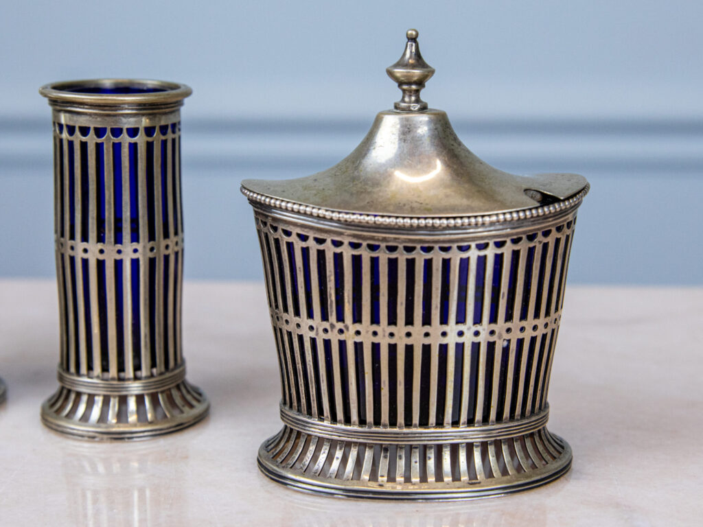 Антикварний срібний набір