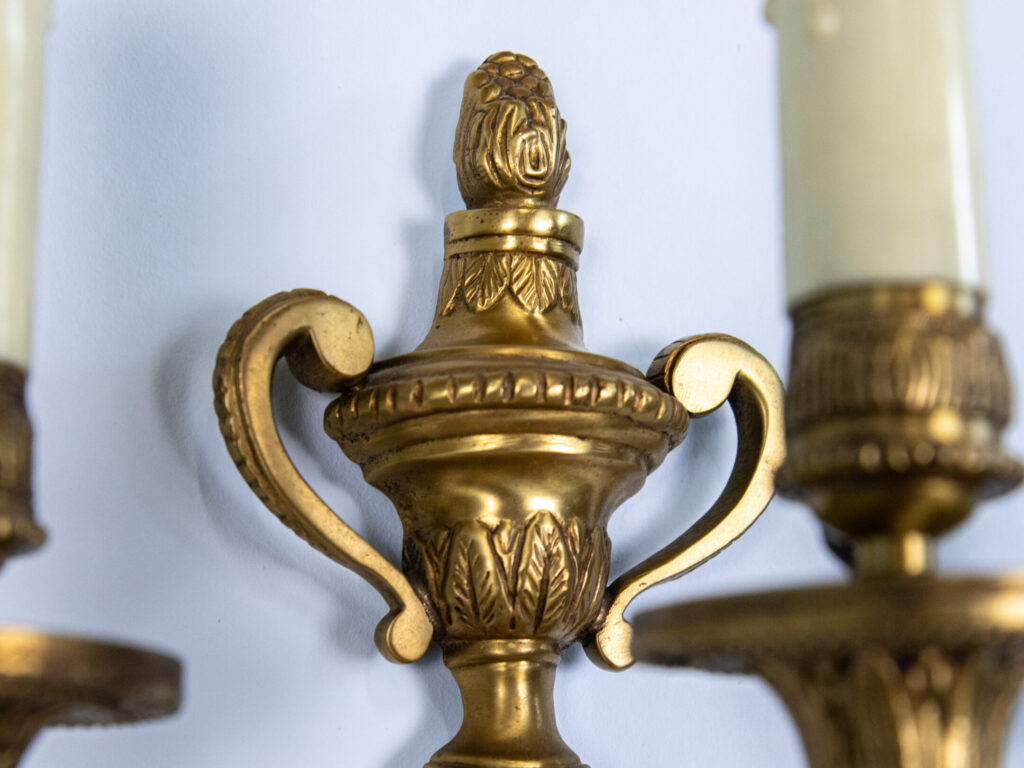 Антикварні бра в стилі Людовика XVI