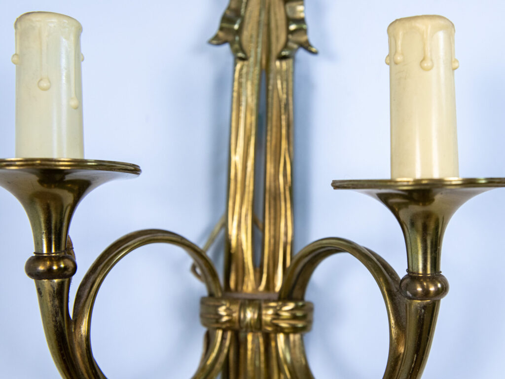 Антикварні настінні бра