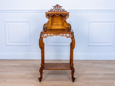 Антикварний столик-етажерка в стилі Віардо