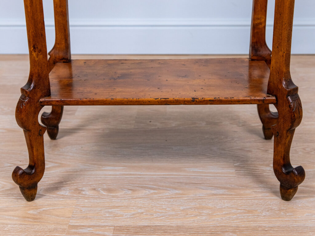 Антикварний столик-етажерка в стилі Віардо