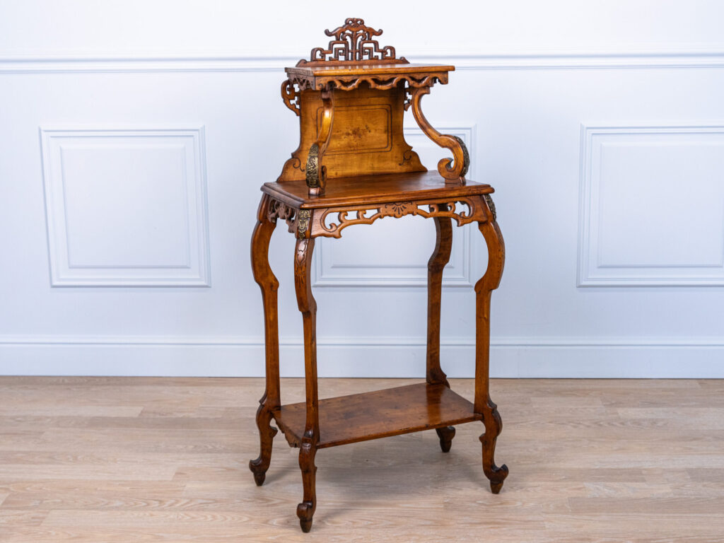 Антикварний столик-етажерка в стилі Віардо