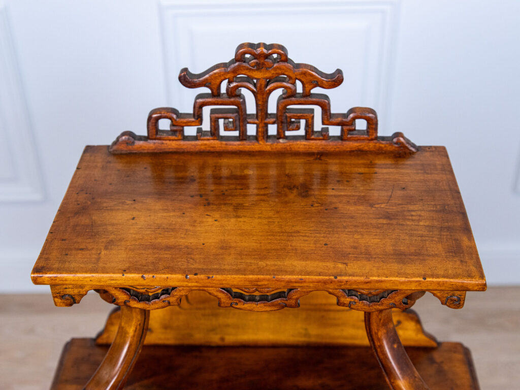 Антикварний столик-етажерка в стилі Віардо