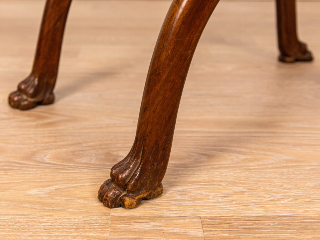 Антикварний стілець у стилі Ампір