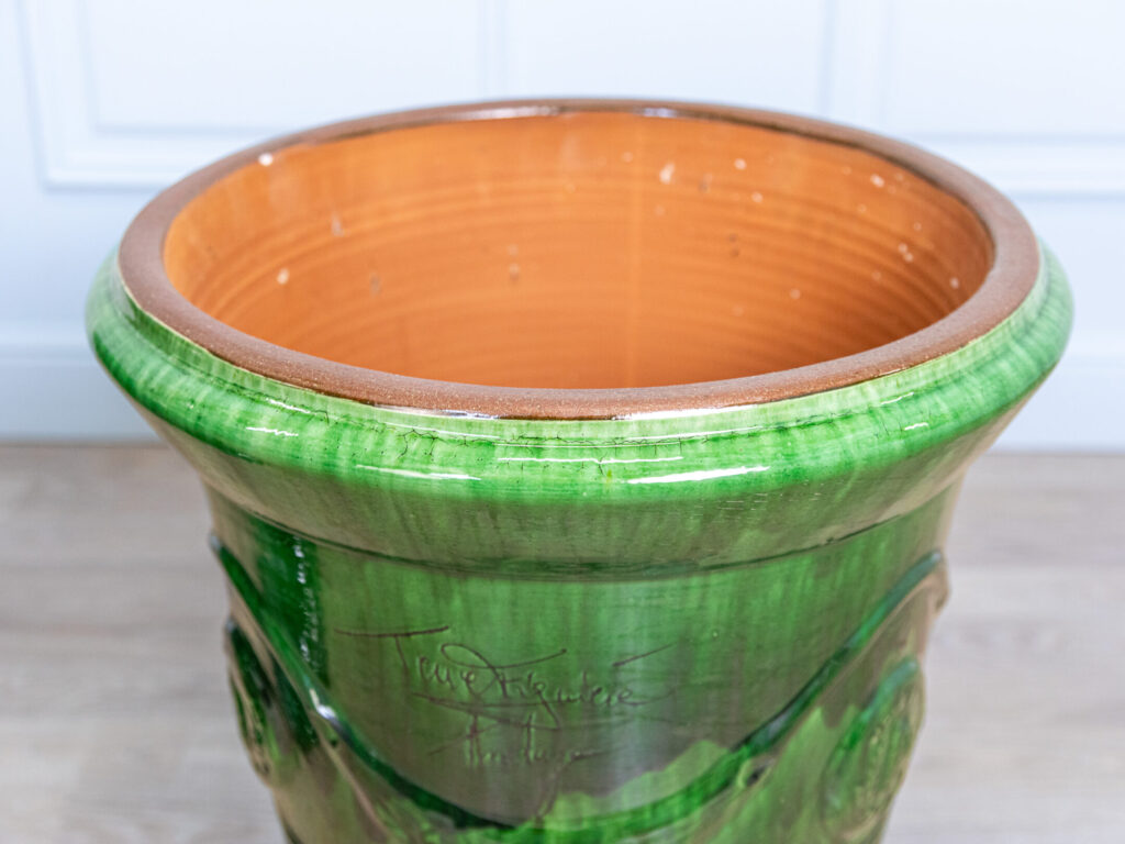 Пара андузьких горщиків (вазонів)