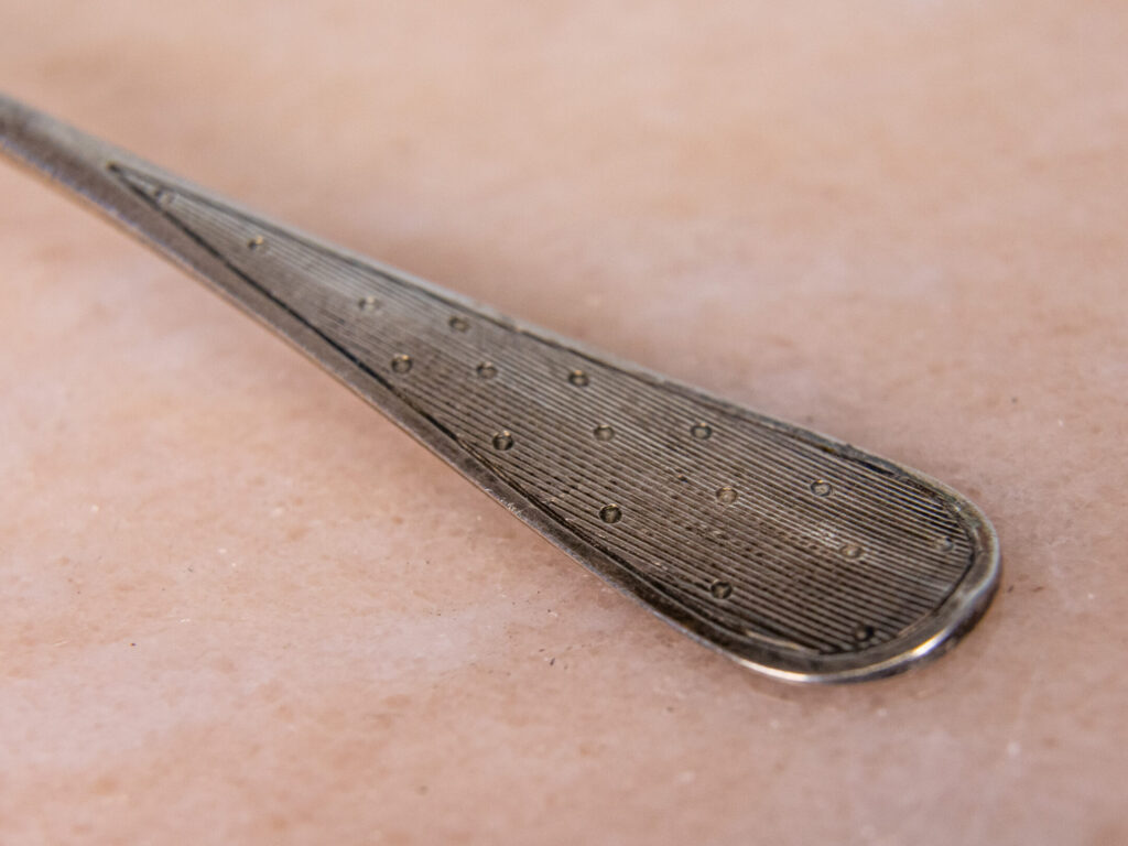 Антикварний срібний набір для подачі яйця