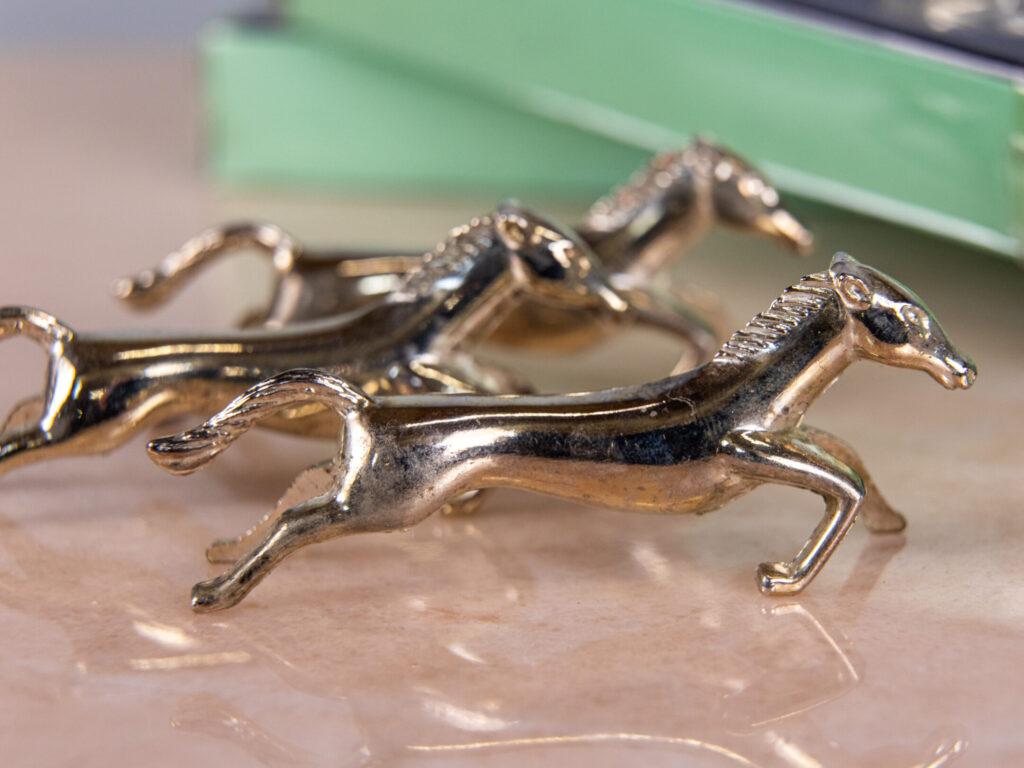 Вінтажні порт-куто (підставки для приборів)