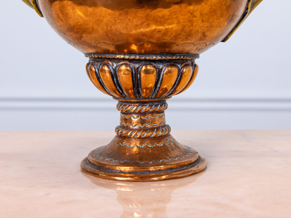 Антикварний чайник