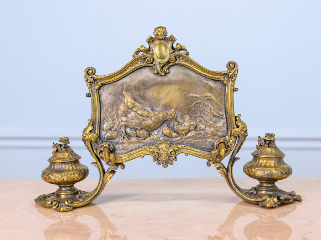 Антикварна чорнильниця