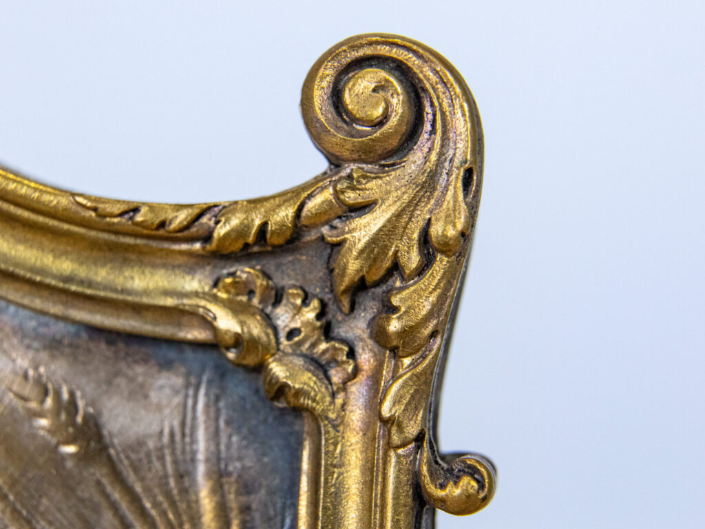 Антикварна чорнильниця