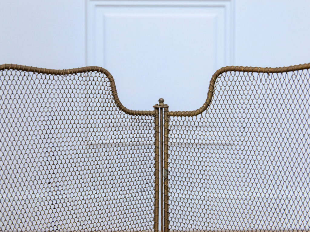 BN4A4060 Антикварний камінний екран