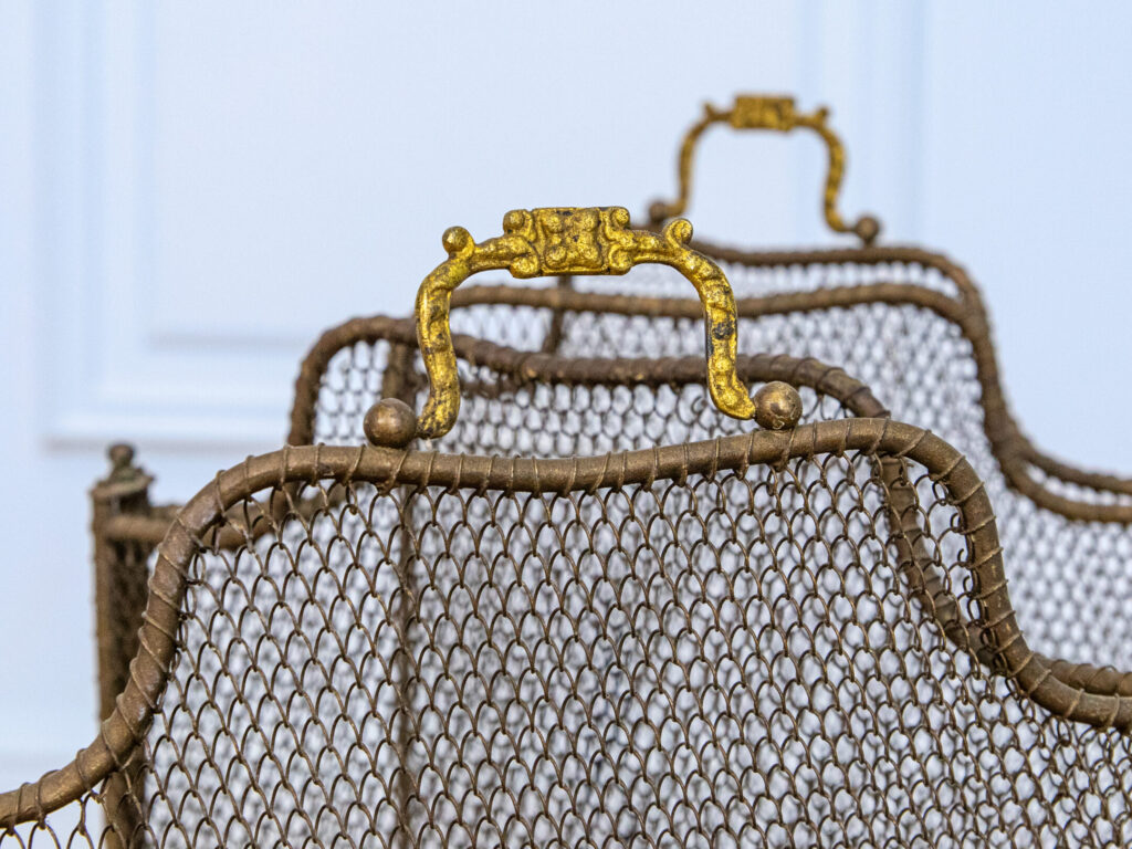 BN4A4068 Антикварний камінний екран