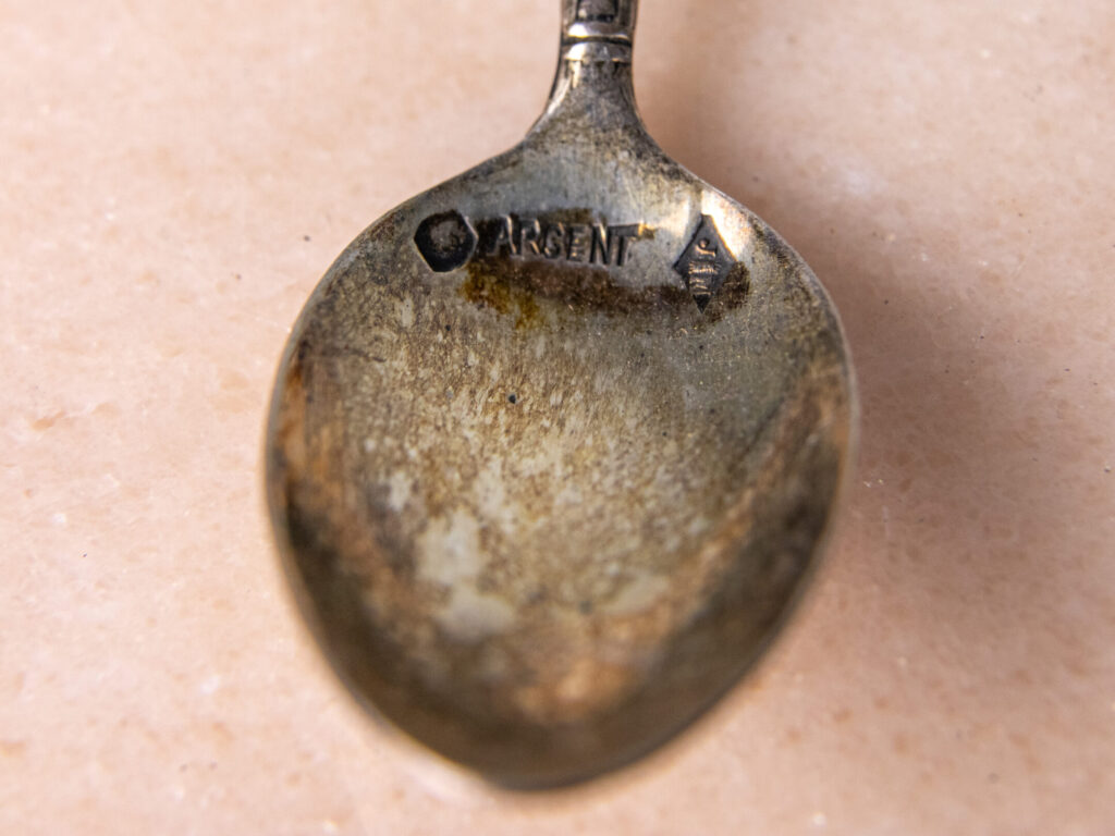 Антикварні срібні ложки з гербами міст Франції