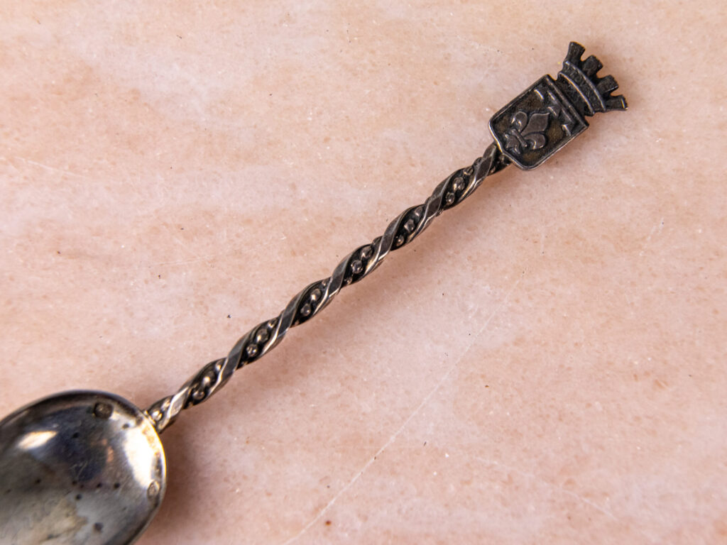 Антикварні срібні ложки з гербами міст Франції