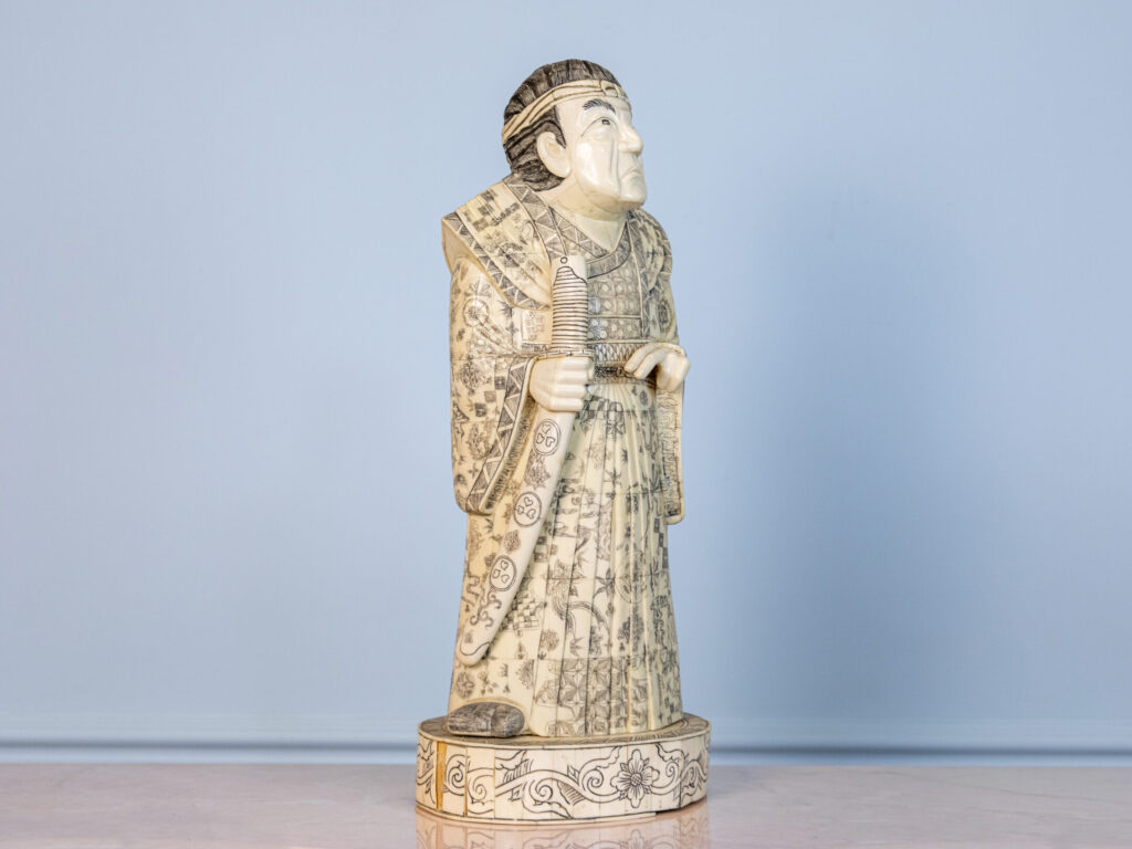 BN4A4336 – копія Антикварна скульптура «Самурай»