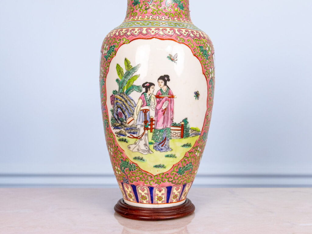 Антикварна порцелянова ваза