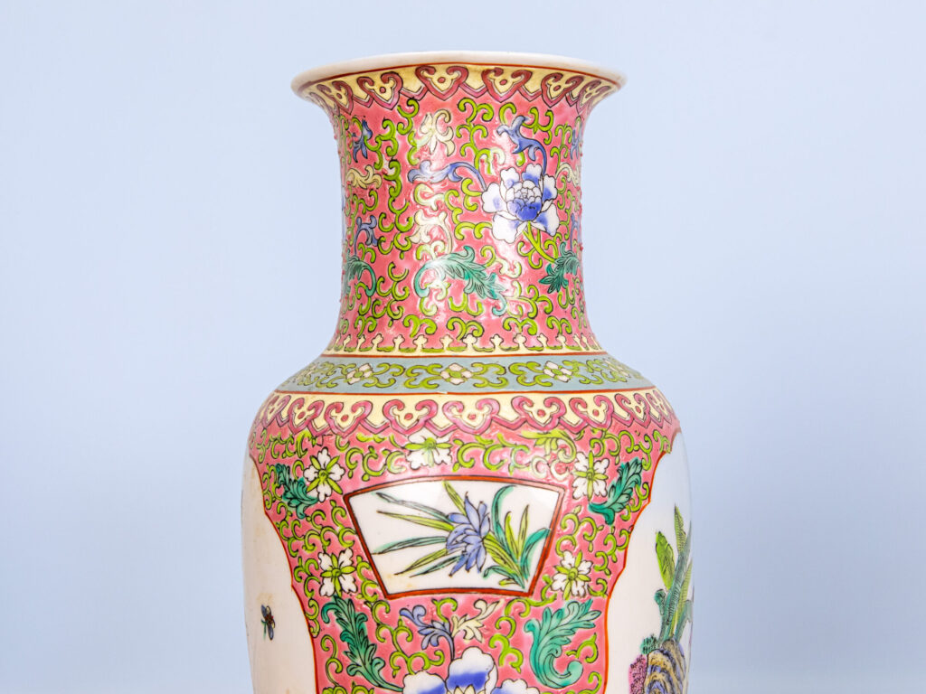 Антикварна порцелянова ваза