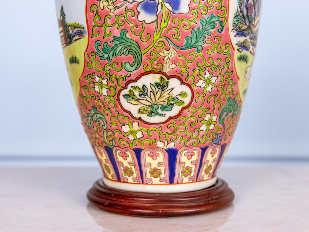 Антикварна порцелянова ваза