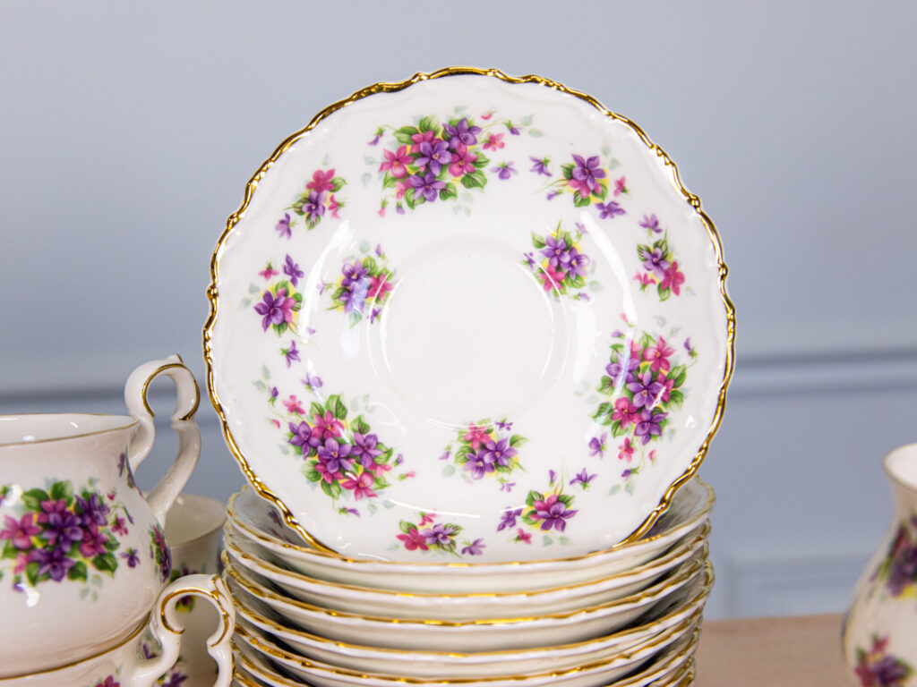 BN4A4687 Чайний сервіз «Violetta», Royal Albert