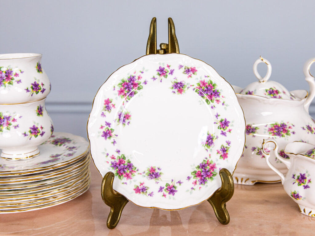 BN4A4697 Чайний сервіз «Violetta», Royal Albert