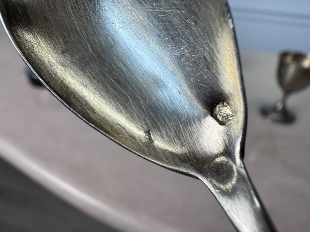 Антикварний срібний набір для подачі яйця