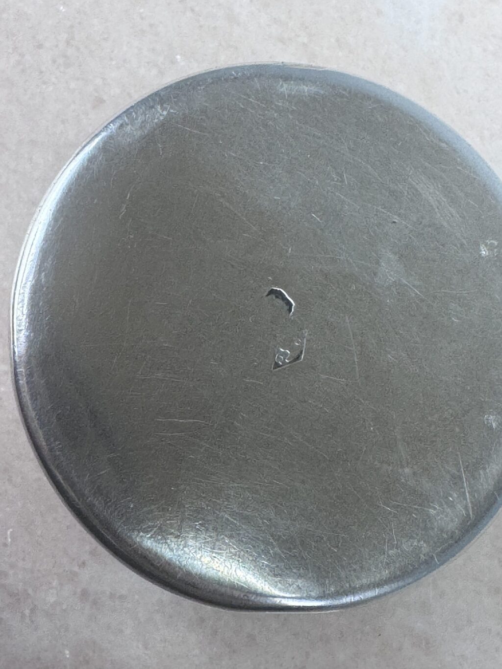 Антикварна срібна бонбоньєрка/таблетниця