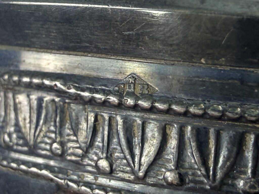 Антикварний срібний набір для сервірування