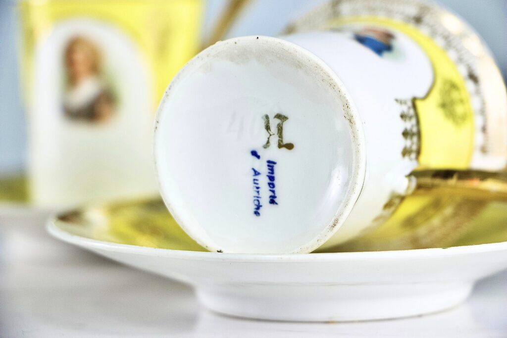 Антикварный кофейный набор