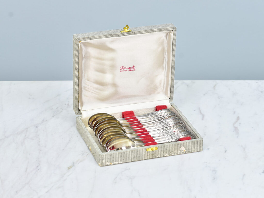 Антикварний набір срібних ложок, Ferruquet