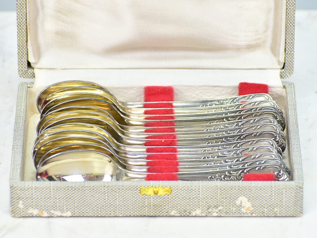 Антикварний набір срібних ложок, Ferruquet