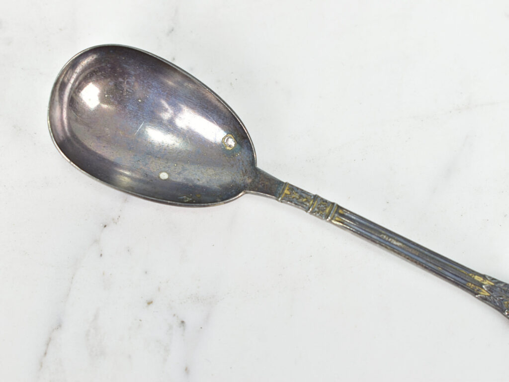 Антикварний срібний набір для сервірування