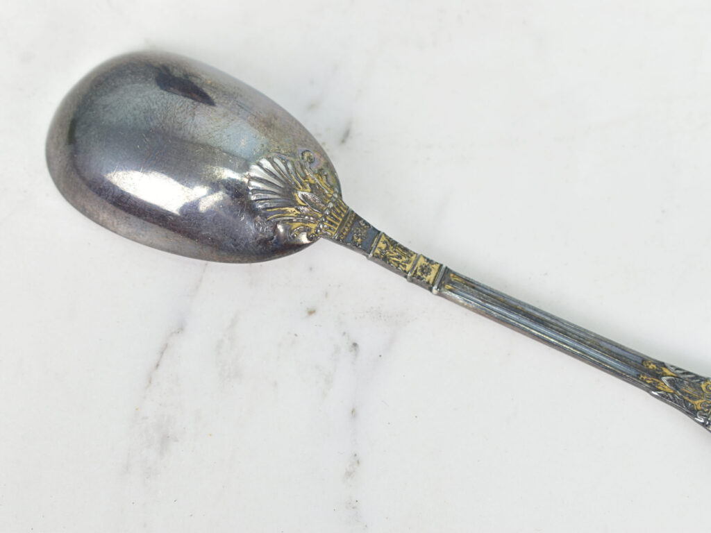 Антикварний срібний набір для сервірування